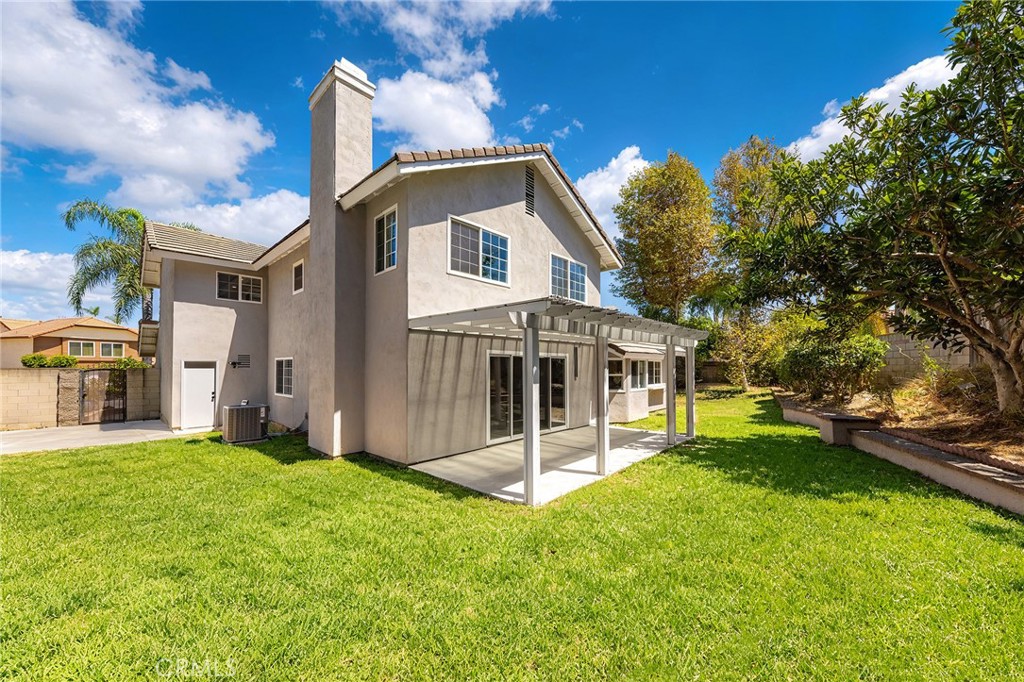 1815 Pavas Court