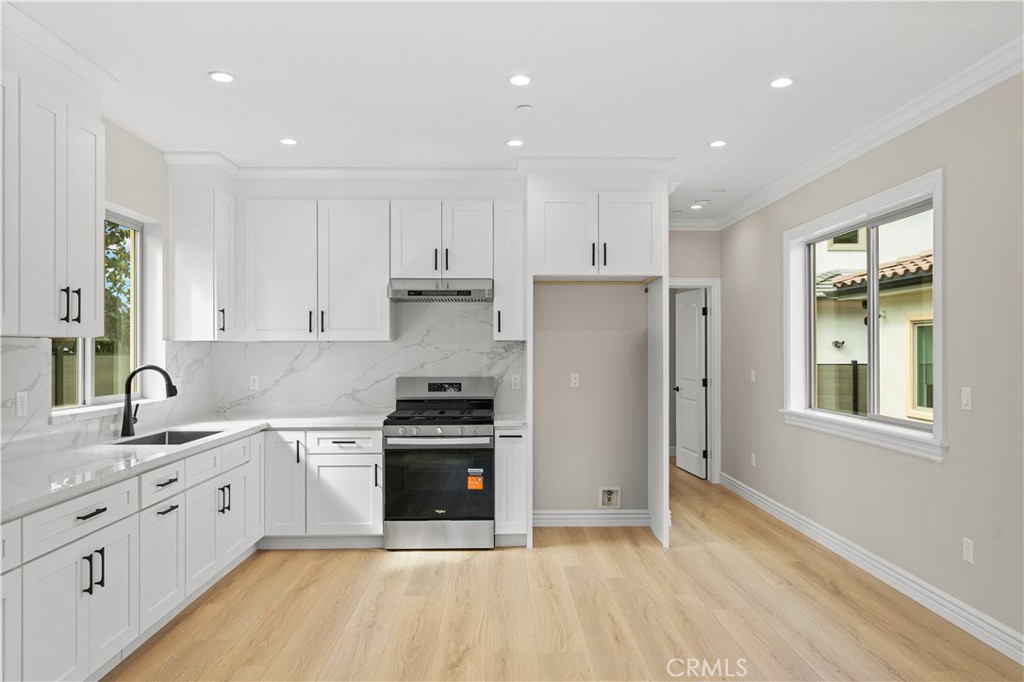 517 S Ramona