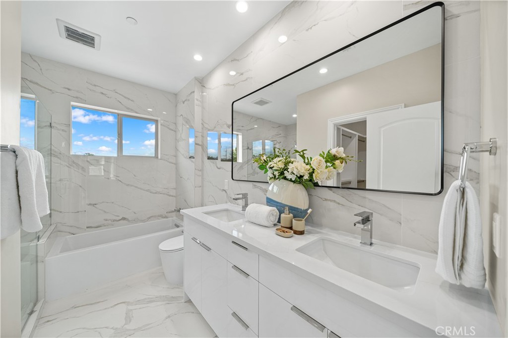 517 S Ramona