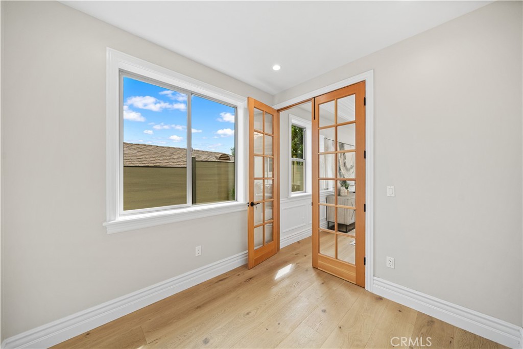 517 S Ramona