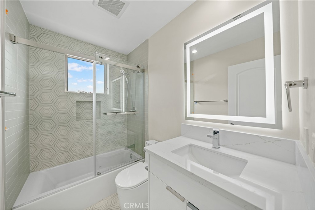 517 S Ramona