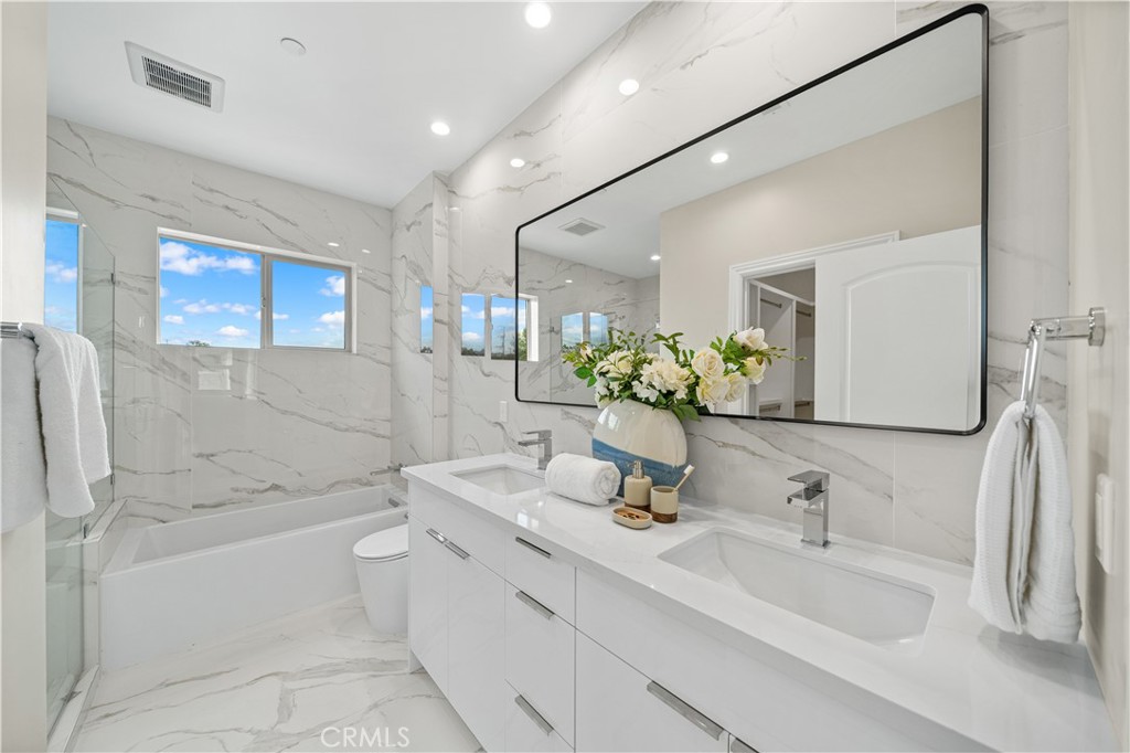 517 S Ramona