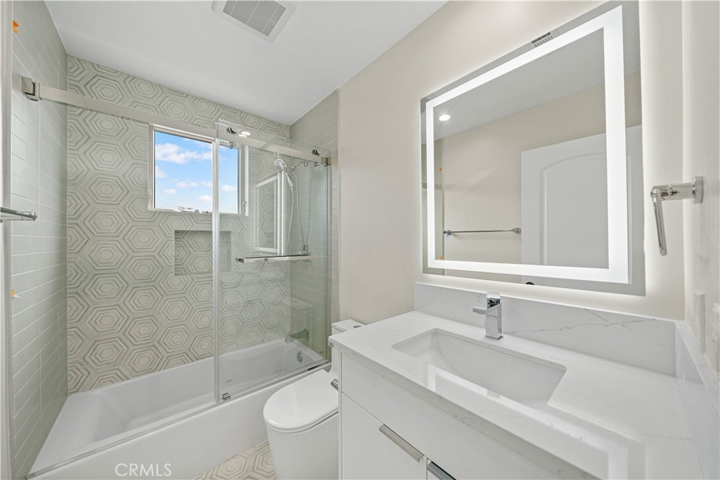 517 S Ramona