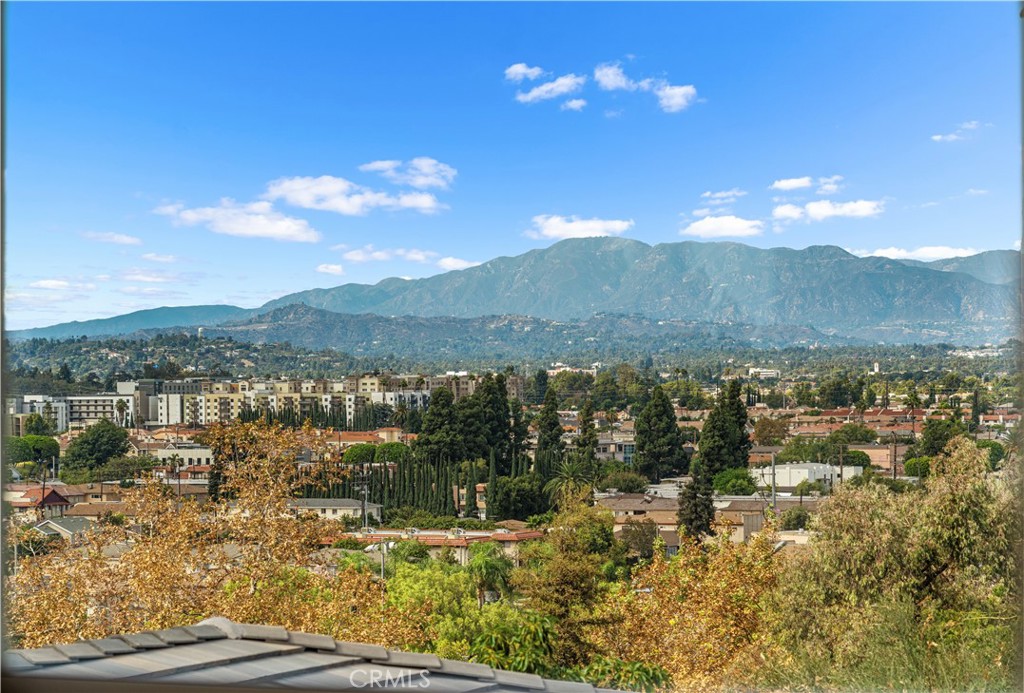 517 S Ramona