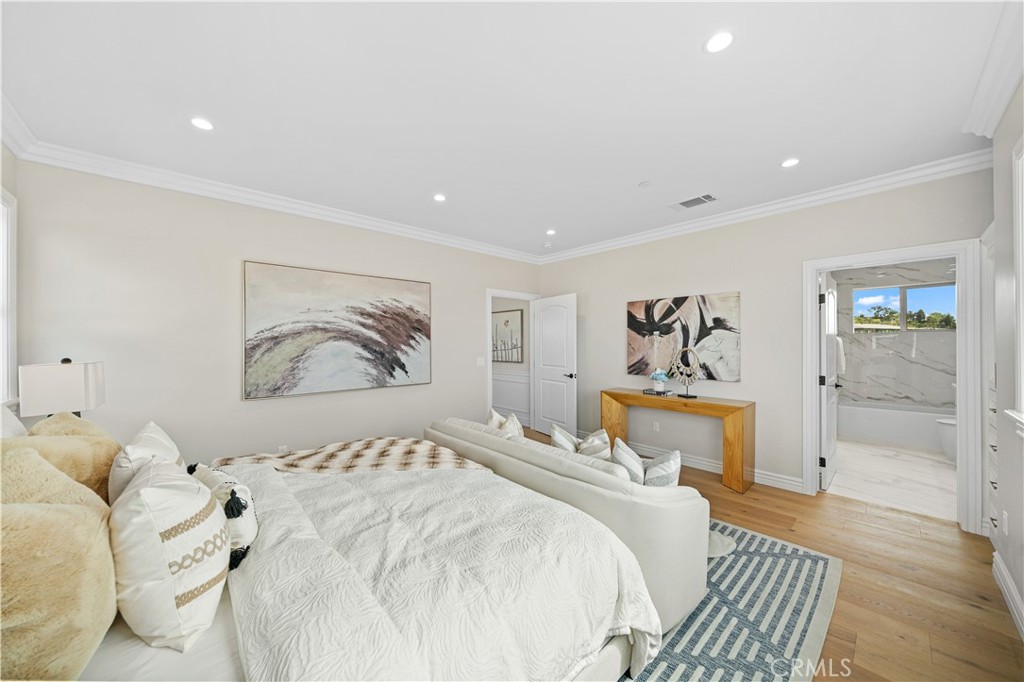 517 S Ramona