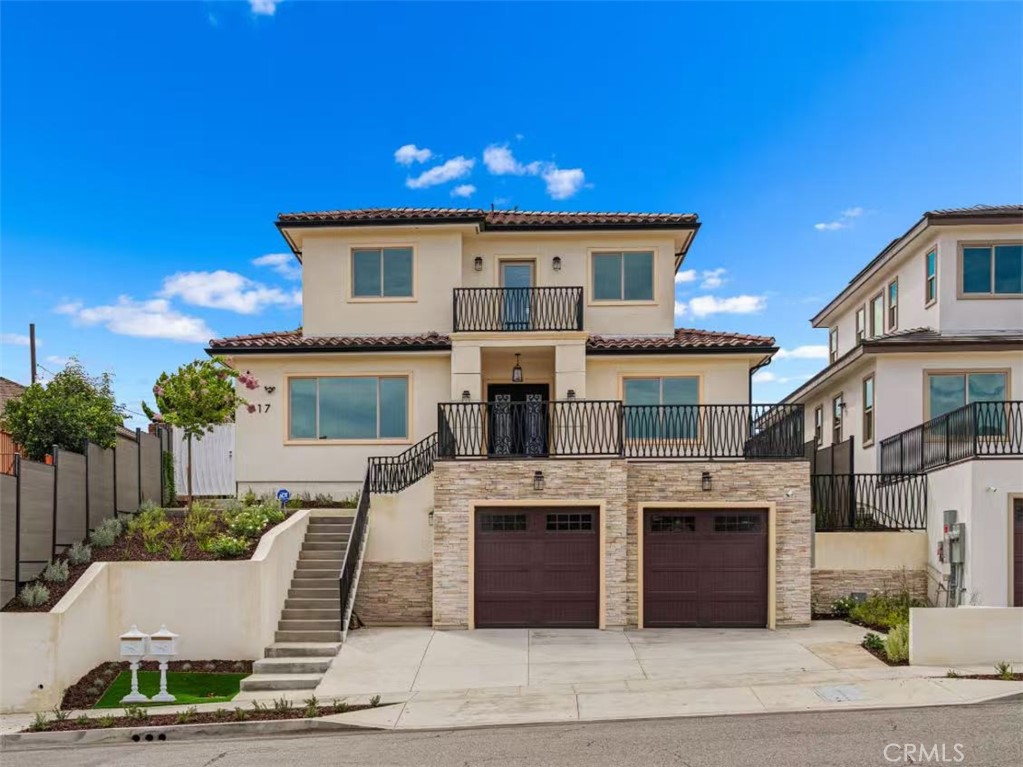 517 S Ramona