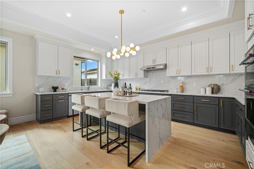 517 S Ramona