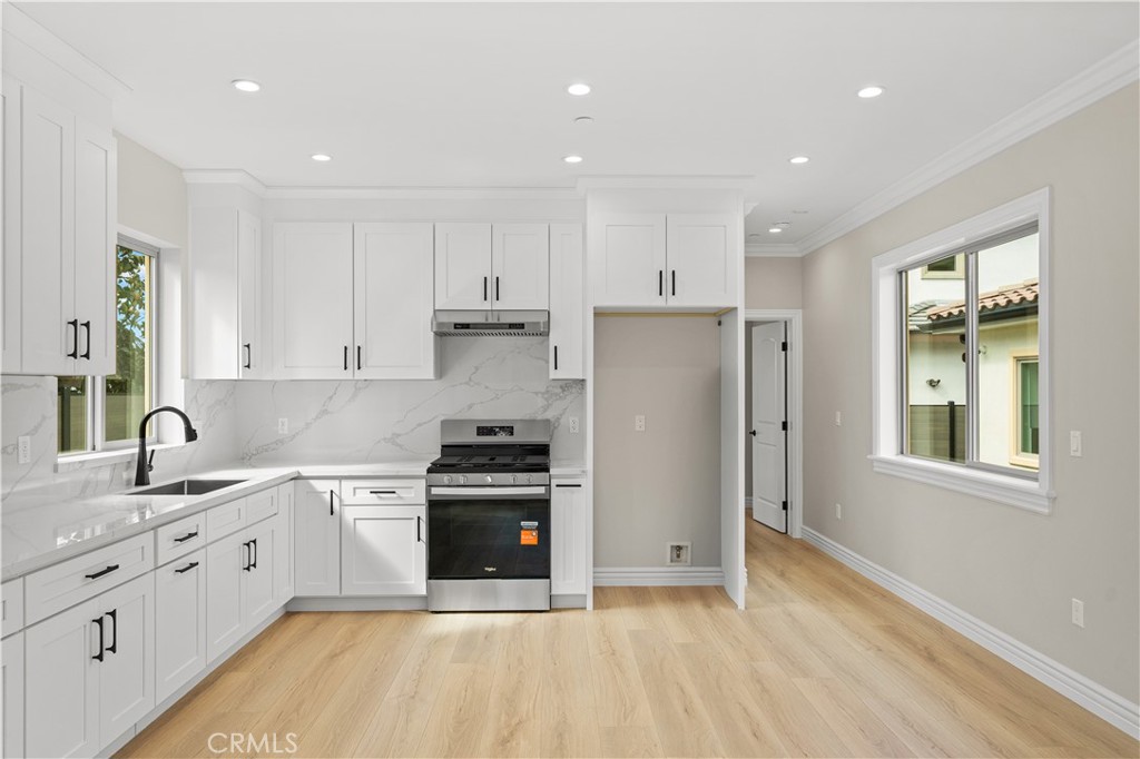 517 S Ramona