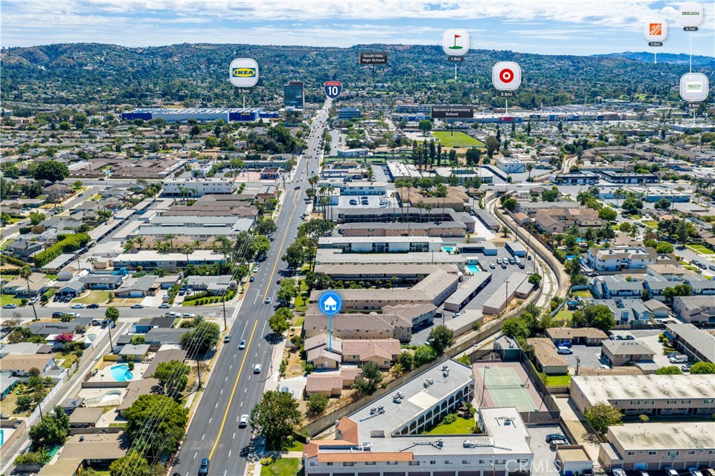 449 S Barranca