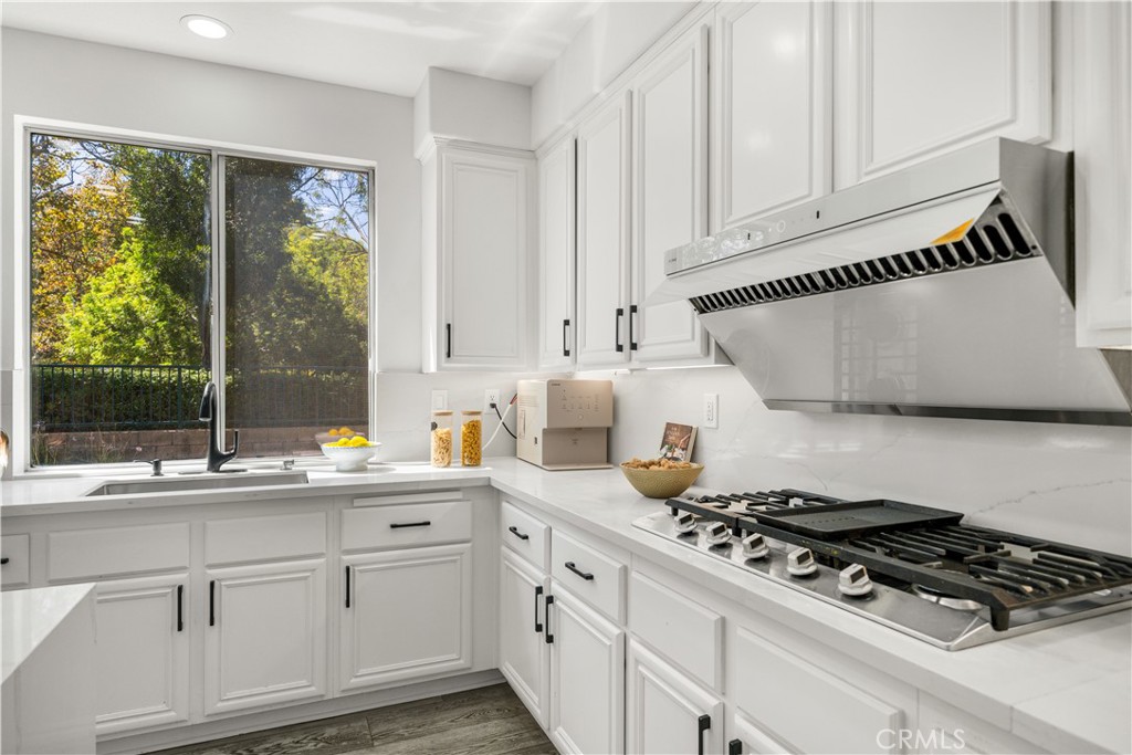 1512 Rancho Hills