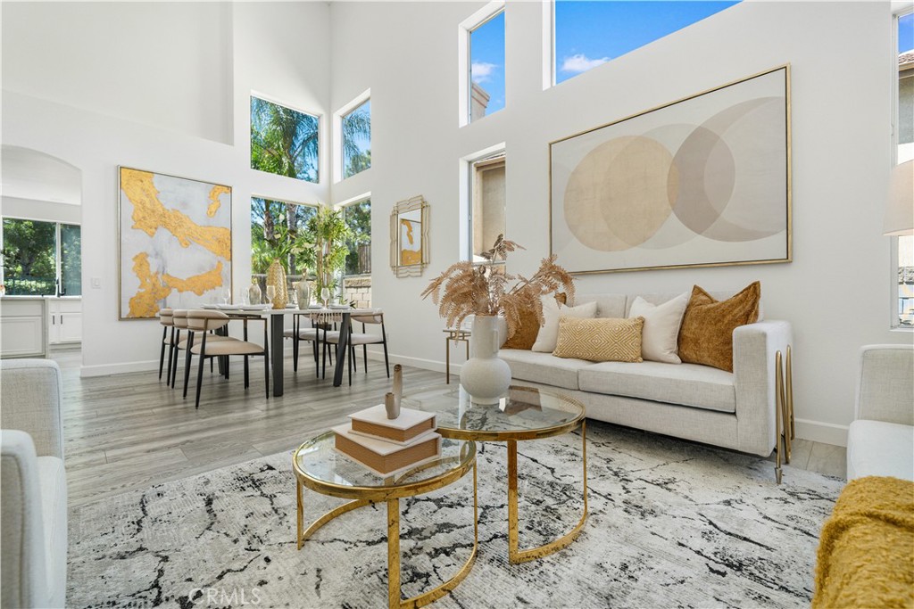 1512 Rancho Hills