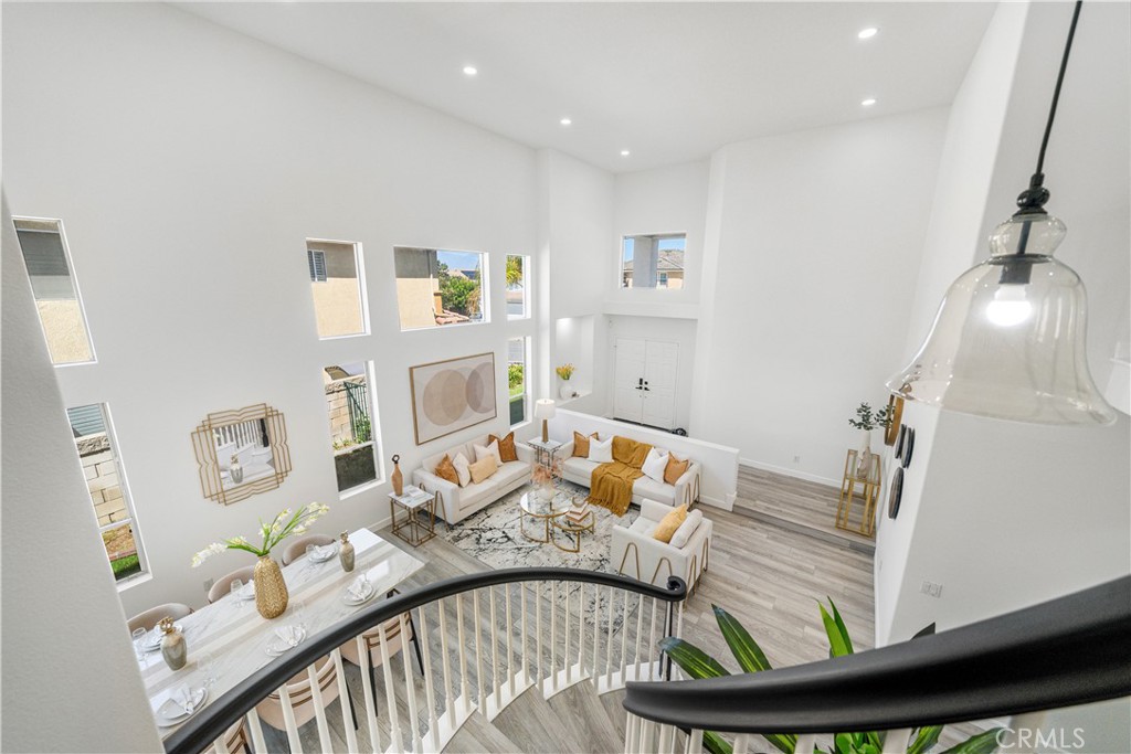 1512 Rancho Hills