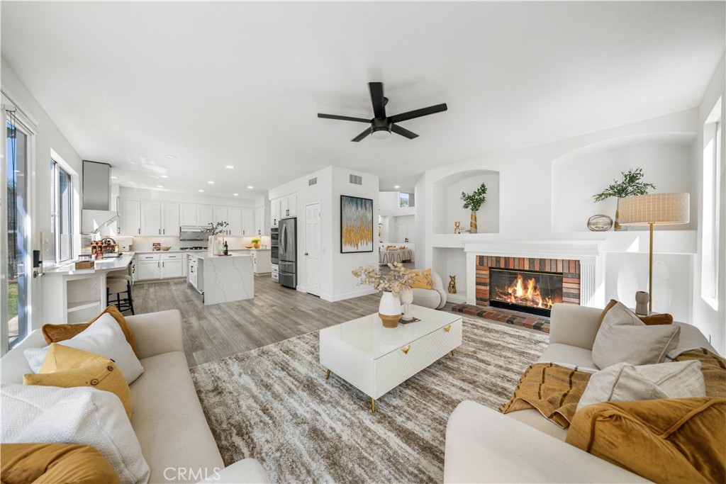1512 Rancho Hills