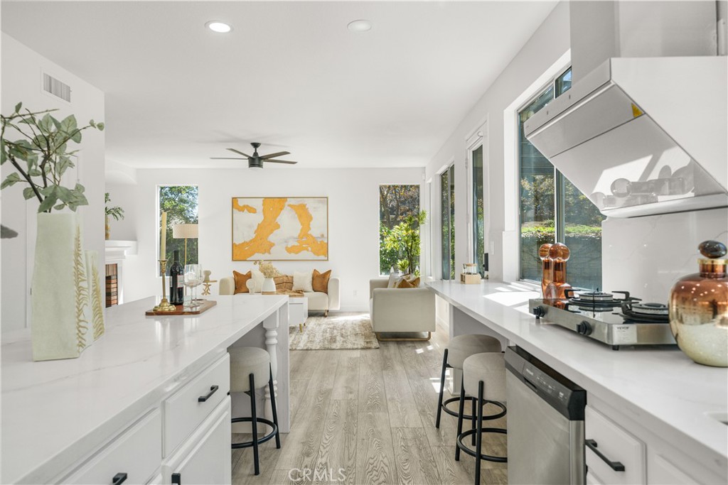 1512 Rancho Hills