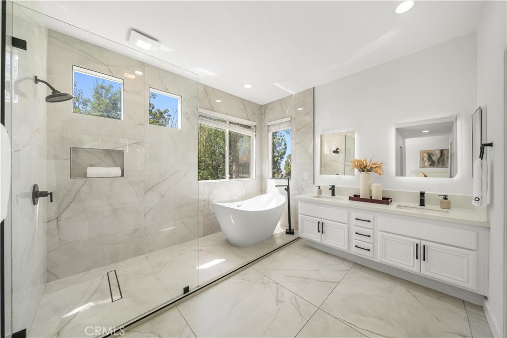 1512 Rancho Hills