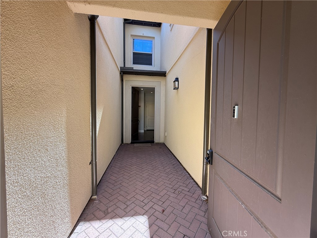 93 Thornhurst