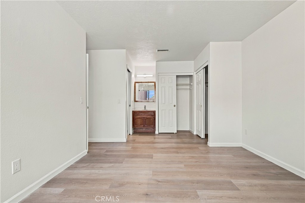 1682 carmel cir w