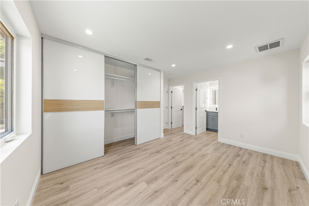 555 Sierra Madre Boulevard