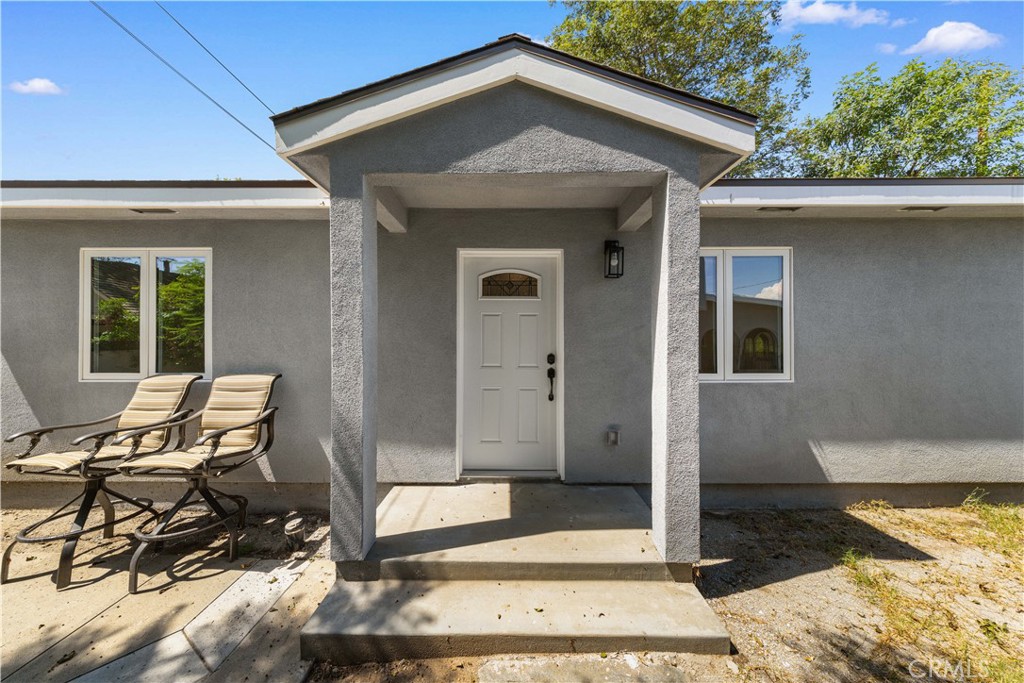 555 Sierra Madre Boulevard