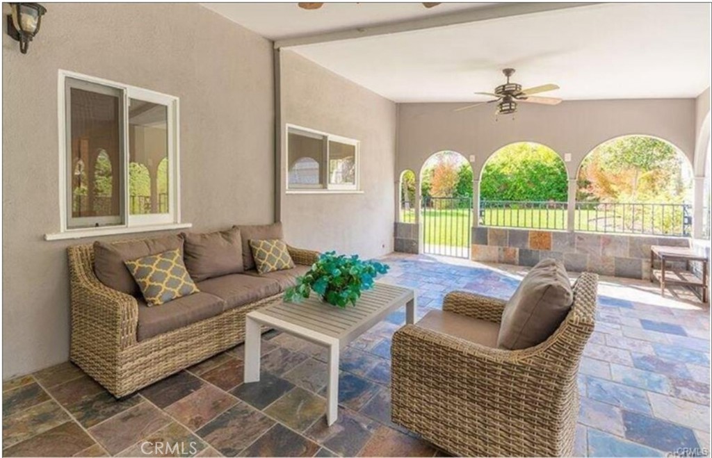 555 Sierra Madre Boulevard