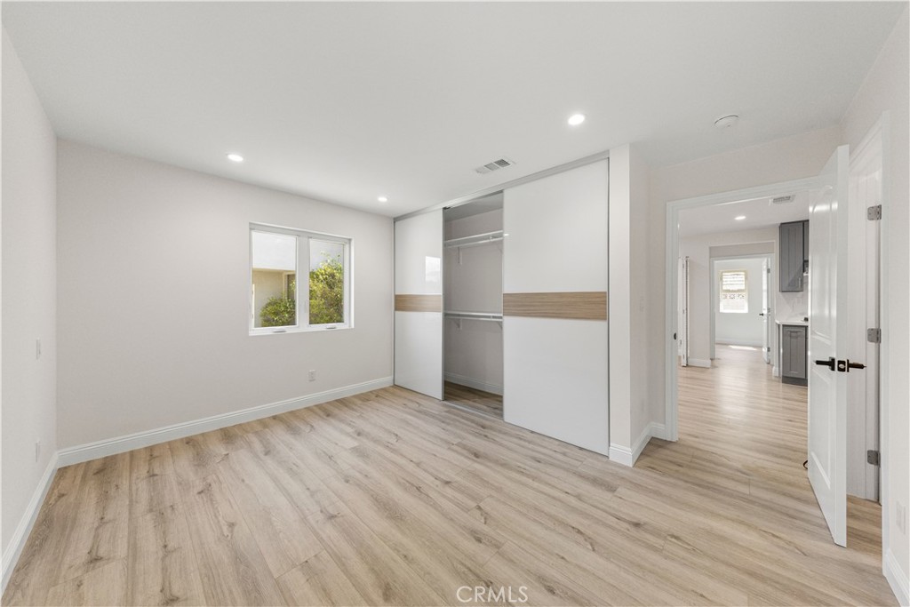 555 Sierra Madre Boulevard