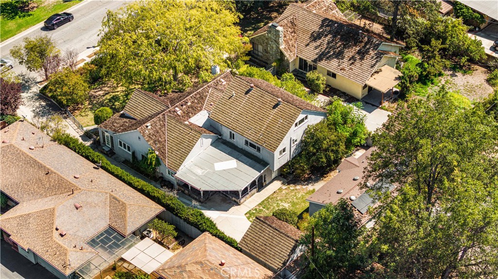 555 Sierra Madre Boulevard