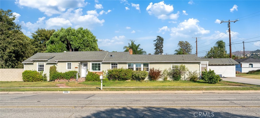1106 S Lark Ellen