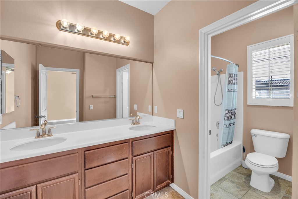 31836 Green Oak