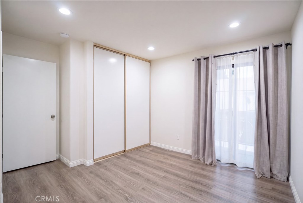 418 E Broadway B