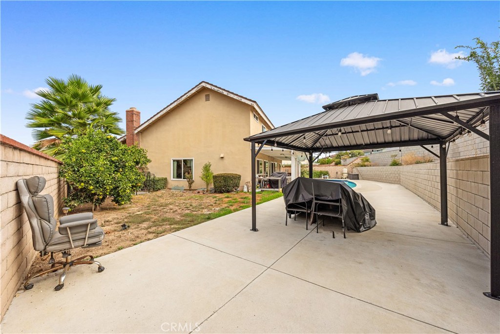 16606 Woodmont Pl