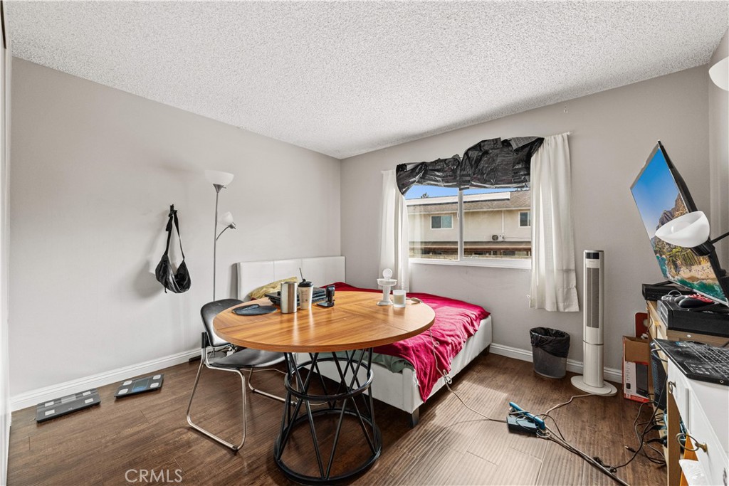 16606 Woodmont Pl