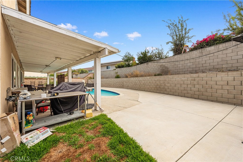 16606 Woodmont Pl