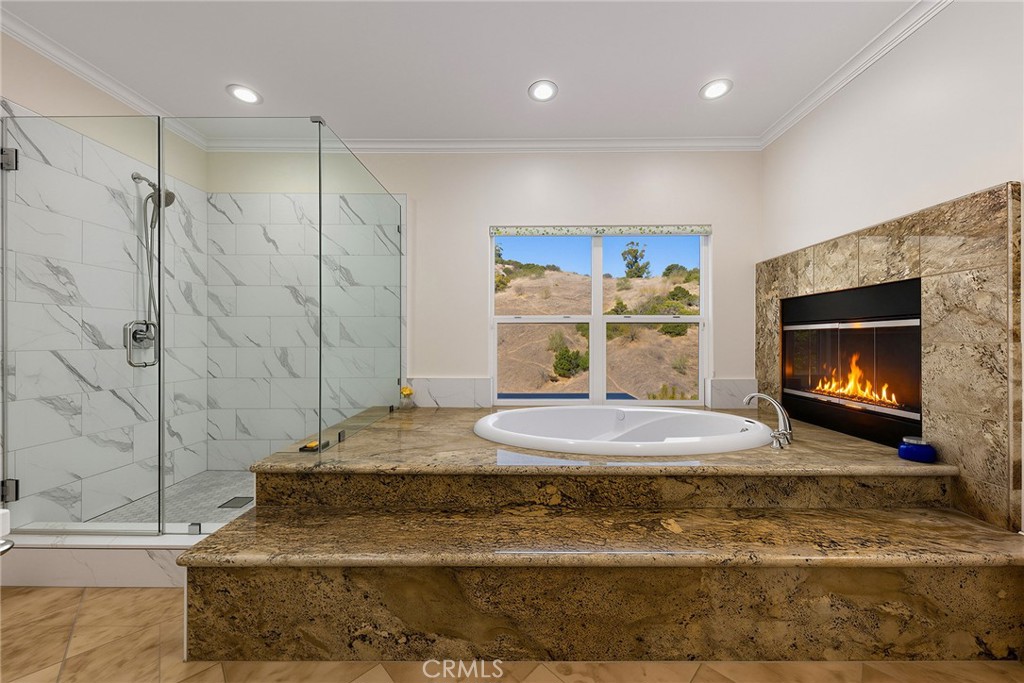 1121 Pinto Drive