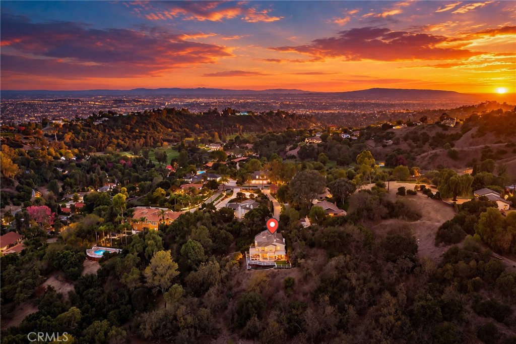 1121 Pinto Drive