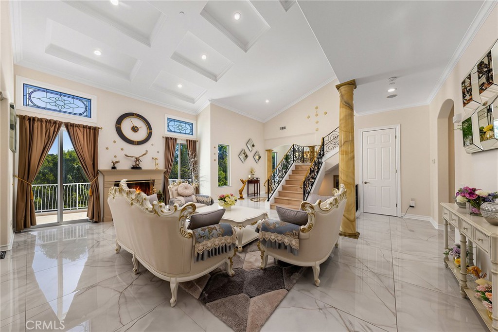 1121 Pinto Drive