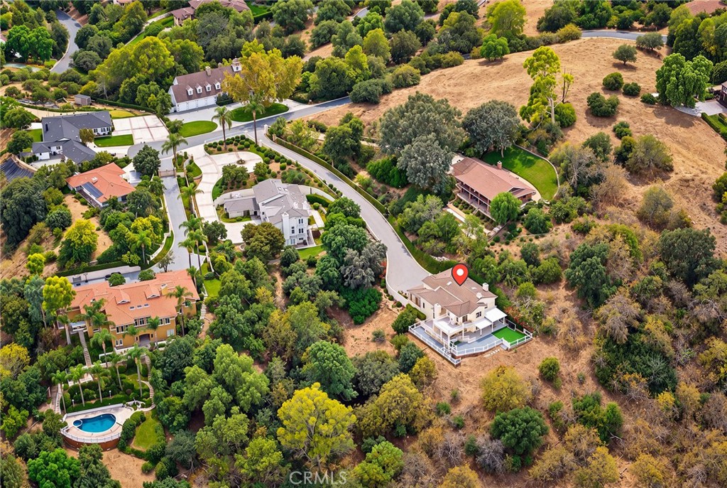 1121 Pinto Drive