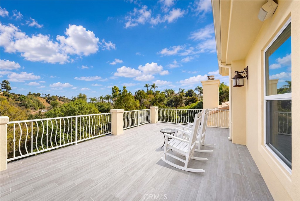 1121 Pinto Drive