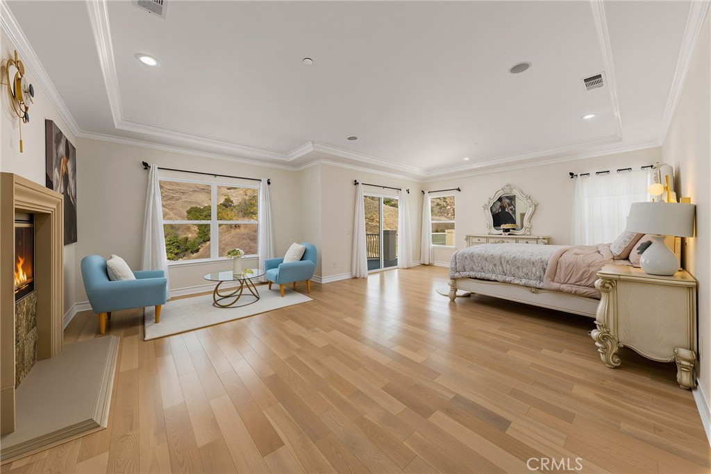 1121 Pinto Drive