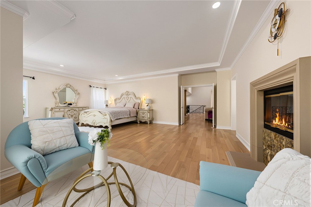 1121 Pinto Drive