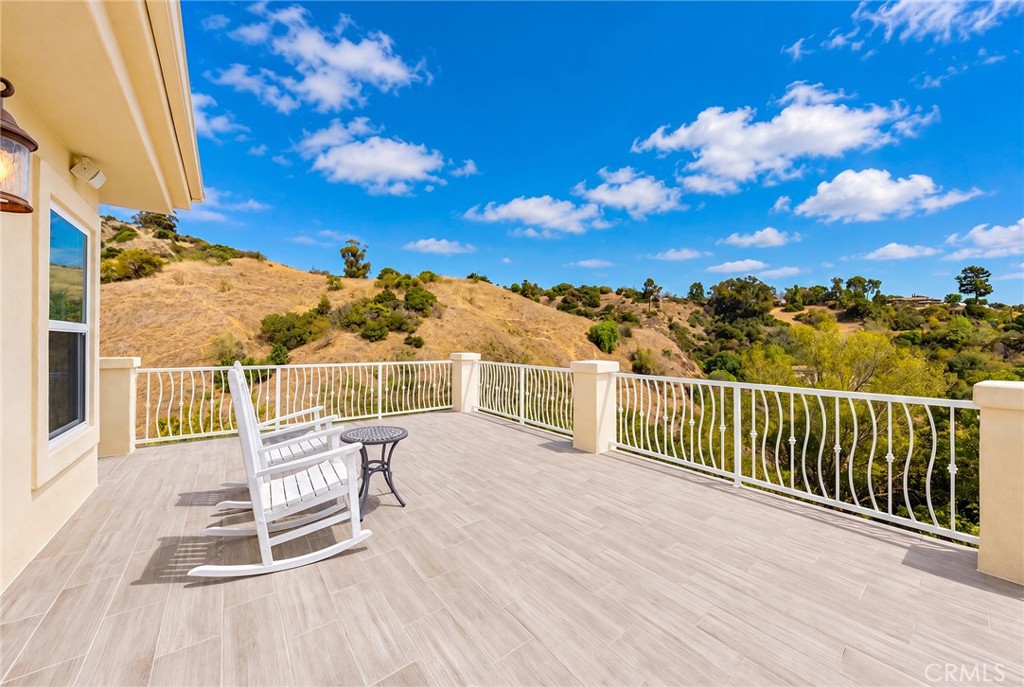 1121 Pinto Drive