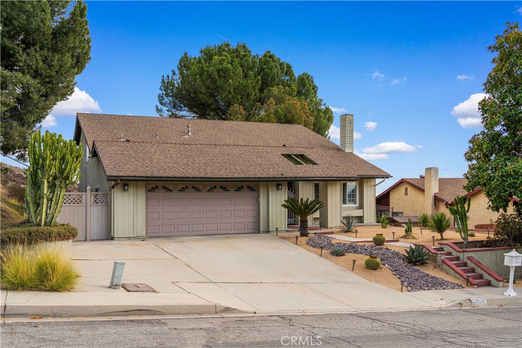 2923 Michelle Lane