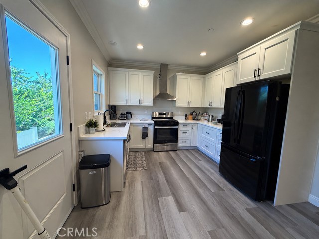 569 Lincoln Avenue 7