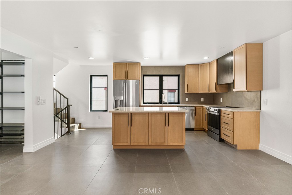 220 W Mission B