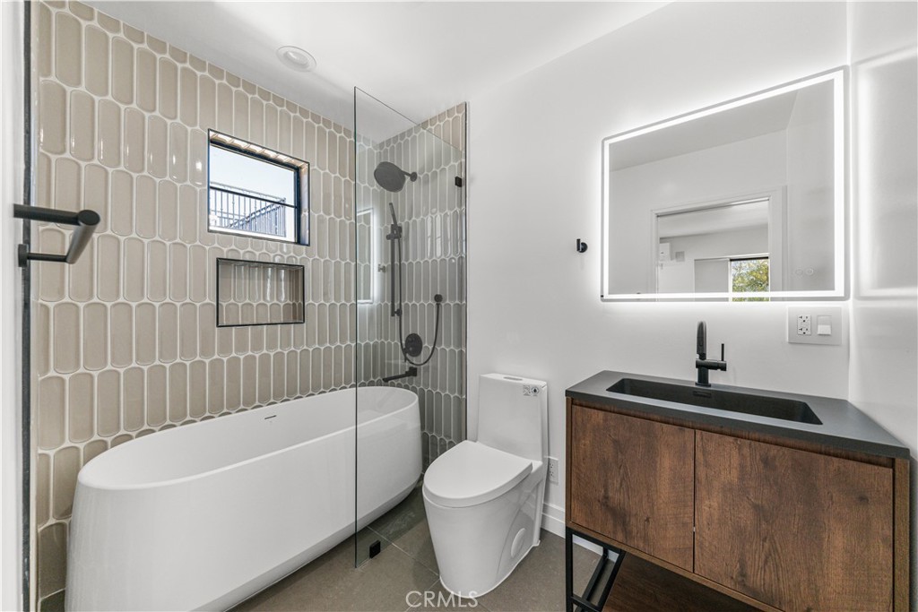 220 W Mission B