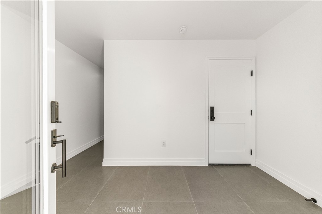 220 W Mission B