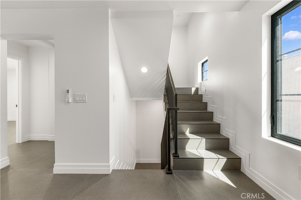 220 W Mission B