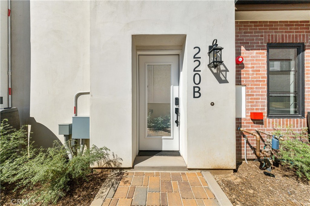 220 W Mission B
