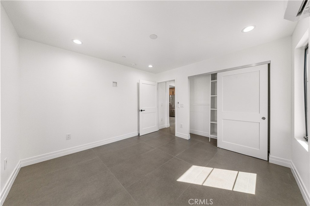 220 W Mission C