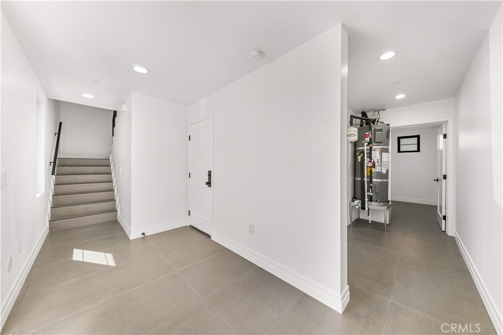 220 W Mission C