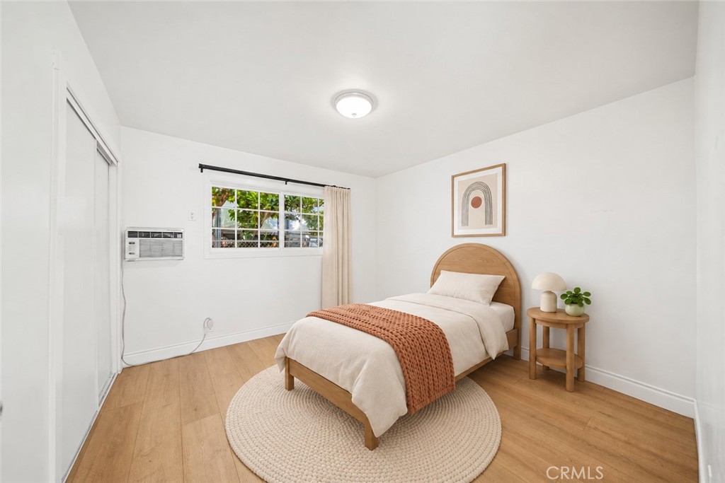 104 E Adams
